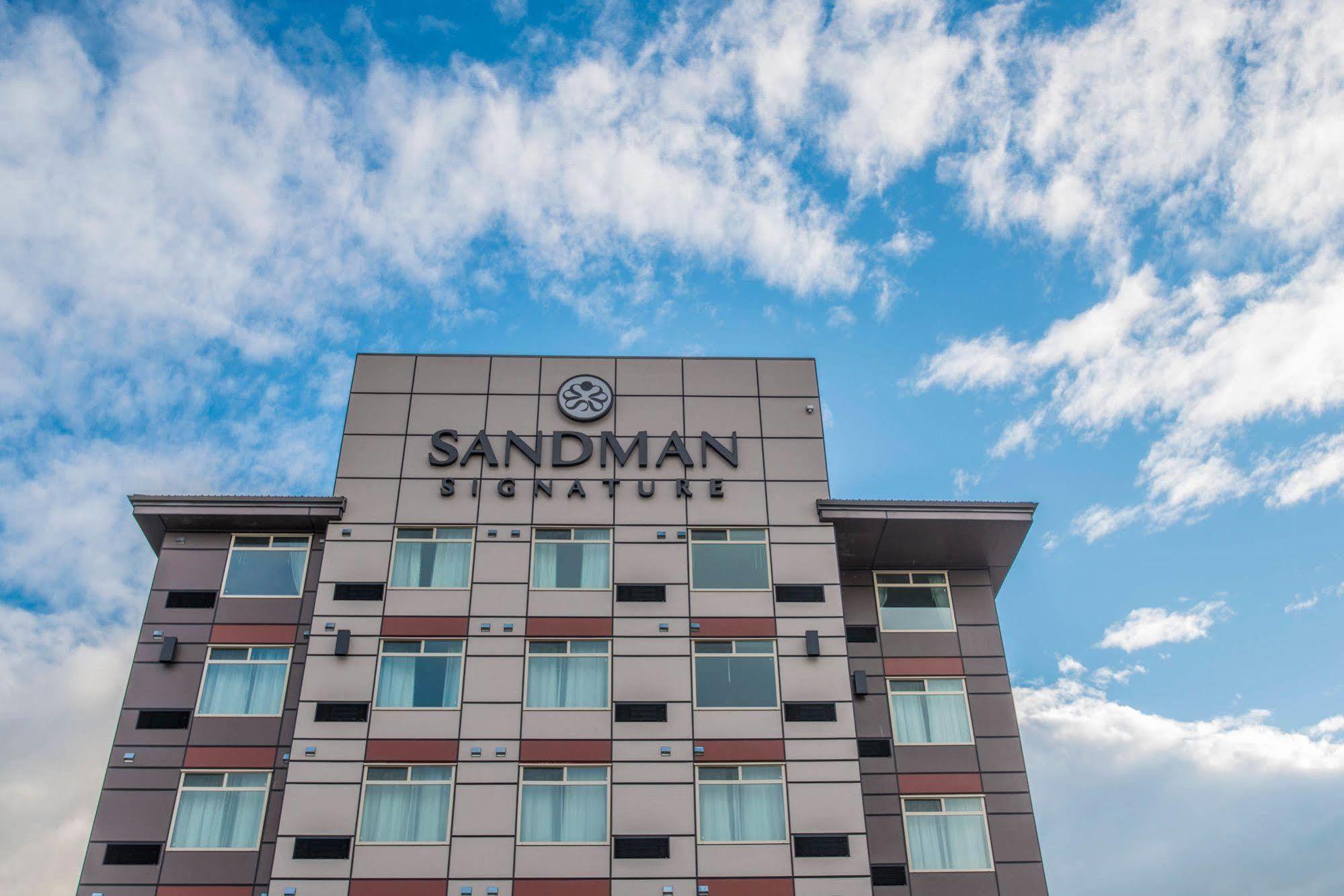 Sandman Signature Calgary Airport Hotel Exteriör bild